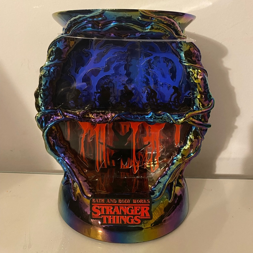 Bath & body works stranger things candle holder